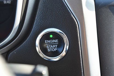 Used 2018 Ford Fusion SE w/ Fusion SE Technology Package image 18