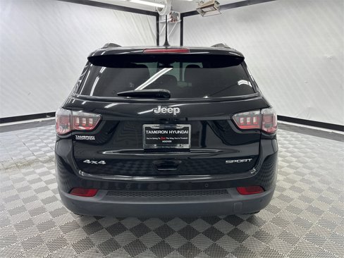 Used 2017 Jeep Compass Sport w/ Tech Group image 4