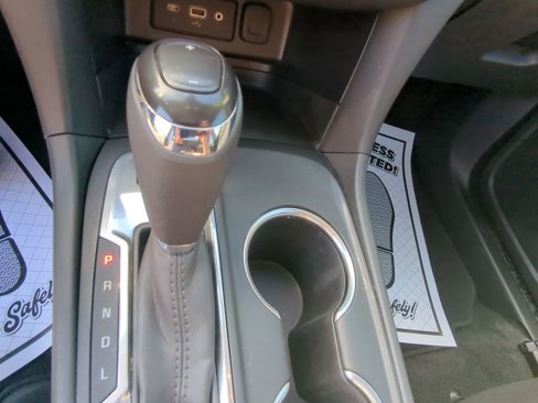 Used 2020 Chevrolet Equinox LT image 19