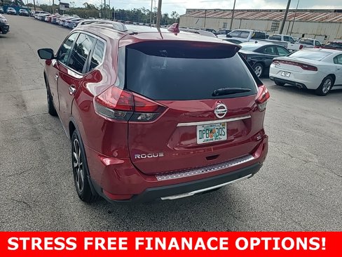 Used 2019 Nissan Rogue SL image 3