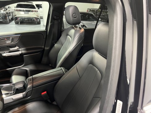 Used 2020 Mercedes-Benz GLB 250 4MATIC image 28