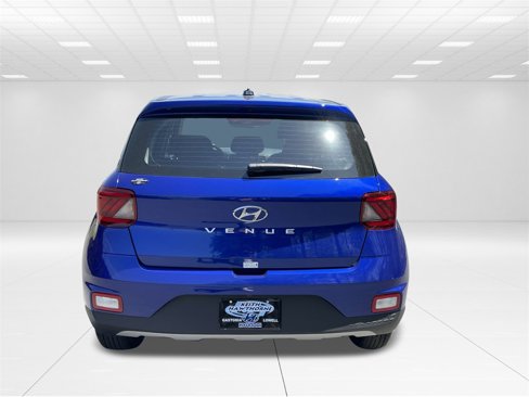 New 2025 Hyundai Venue SE image 6