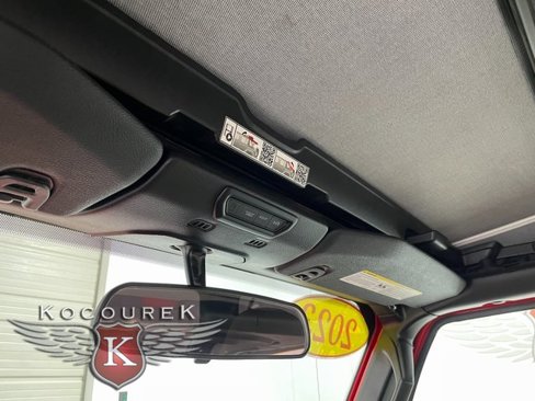 Used 2023 Jeep Wrangler Willys image 18
