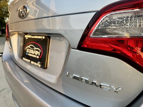 Used 2015 Subaru Legacy 2.5i Limited image 9
