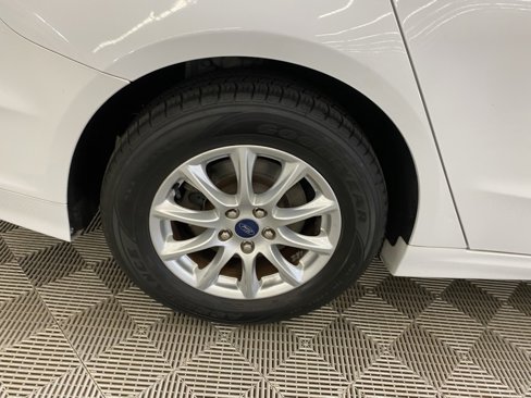 Used 2018 Ford Fusion S image 32
