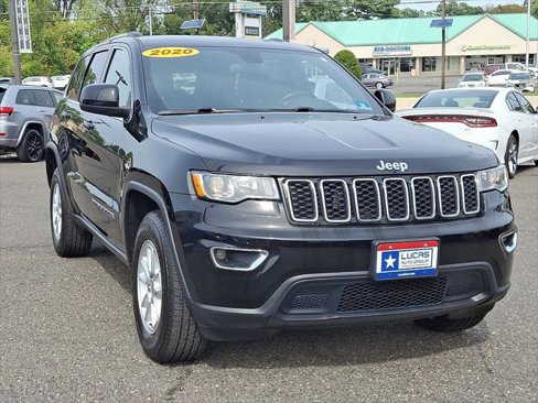 Certified 2020 Jeep Grand Cherokee Laredo image 2