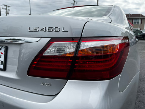 Used 2010 Lexus LS 460 L image 28
