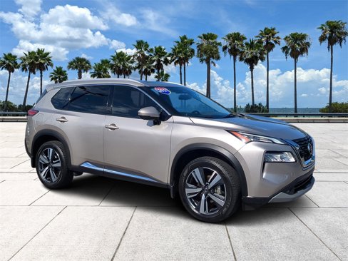 Used 2021 Nissan Rogue SL image 2