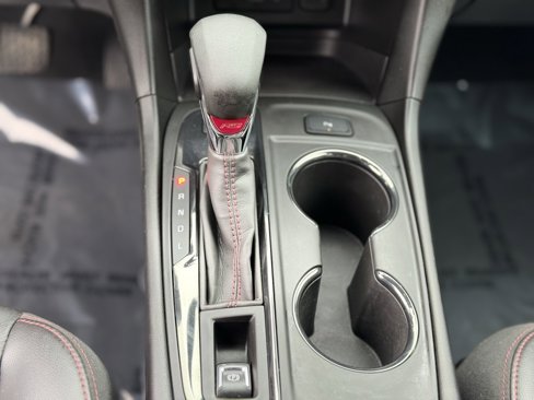 Used 2022 Chevrolet Equinox RS w/ RS Leather Package image 18