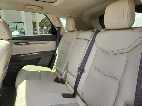 Used 2017 Cadillac XT5 Luxury image 7