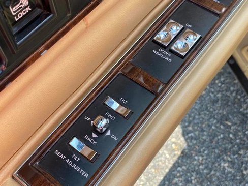 Used 1986 Cadillac De Ville Fleetwood image 18
