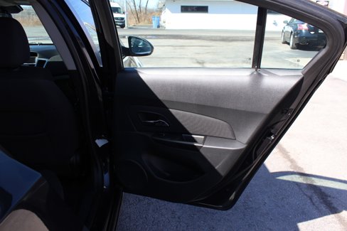 Used 2014 Chevrolet Cruze LT image 31