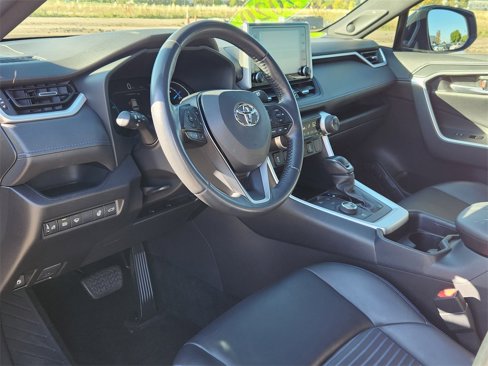 Used 2020 Toyota RAV4 XSE image 7