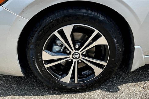 Used 2021 Nissan Sentra SV w/ Trunk Package image 30
