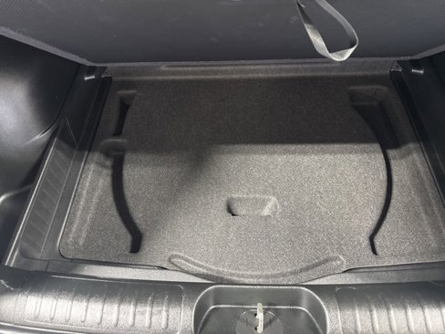 Used 2019 Jeep Cherokee Limited image 37