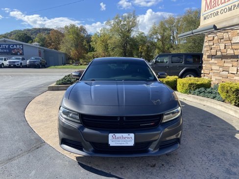 Used 2019 Dodge Charger SXT w/ Leather Interior Group image 2