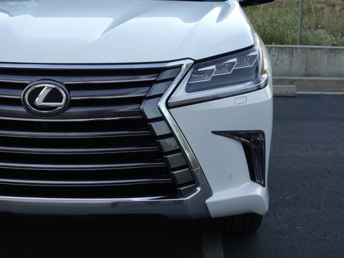 Used 2016 Lexus LX 570 4WD image 11