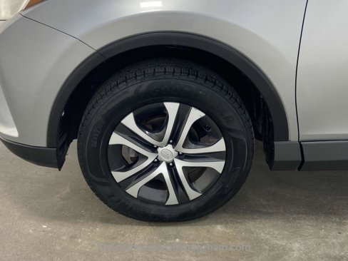 Used 2016 Toyota RAV4 LE image 7
