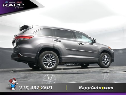 Used 2018 Toyota Highlander XLE image 30