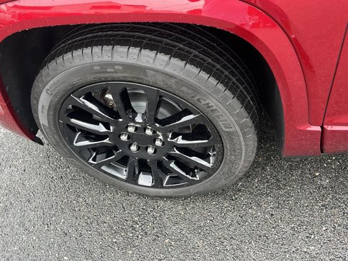 Certified 2020 GMC Acadia Denali w/ Technology Package image 19