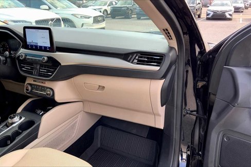 Certified 2020 Ford Escape SEL image 18