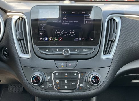 Used 2022 Chevrolet Malibu LT image 46
