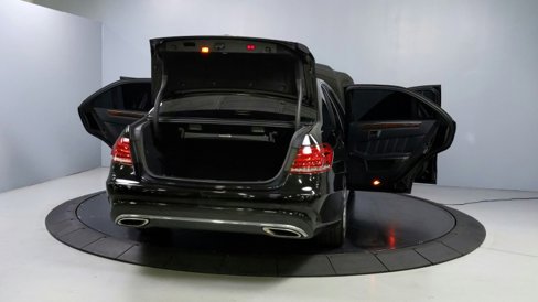 Used 2014 Mercedes-Benz E 550 4MATIC Sedan image 14