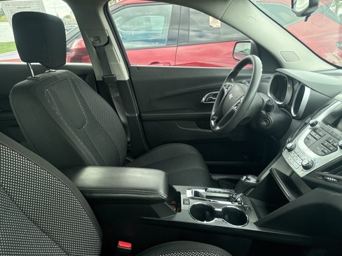 Used 2017 Chevrolet Equinox LS image 5