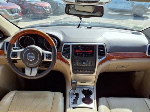 Used 2013 Jeep Grand Cherokee Overland w/ Advance Technology Group image 4