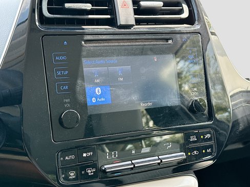 Used 2018 Toyota Prius Four image 14
