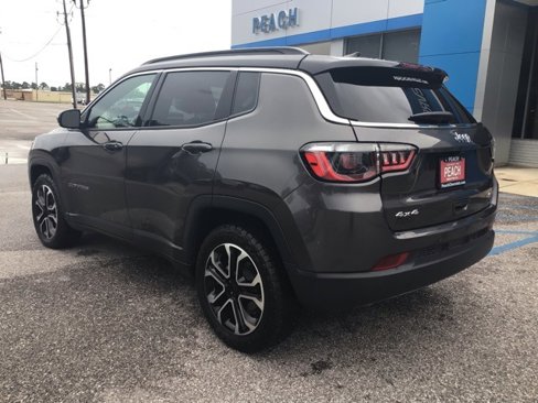 Used 2024 Jeep Compass Limited image 4