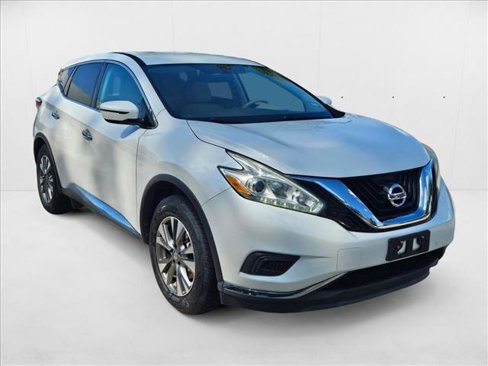 Used 2016 Nissan Murano S w/ Navigation Package image 3