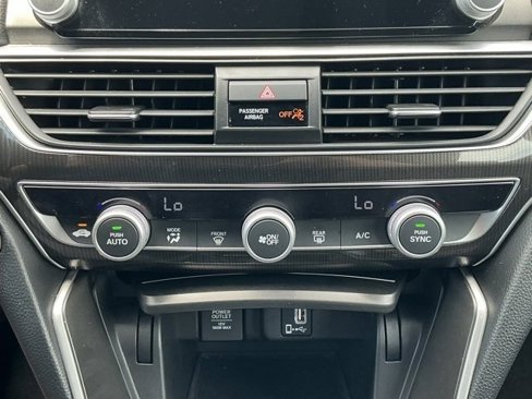 Used 2019 Honda Accord Sport image 19