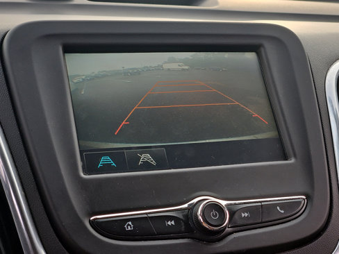 Used 2018 Chevrolet Equinox LT image 17