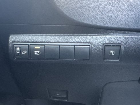 Used 2023 Toyota Corolla LE image 25