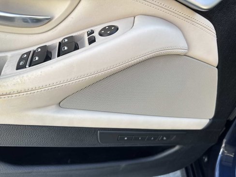 Used 2012 BMW 535i xDrive Sedan image 12