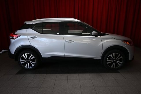 Used 2019 Nissan Kicks SV image 5