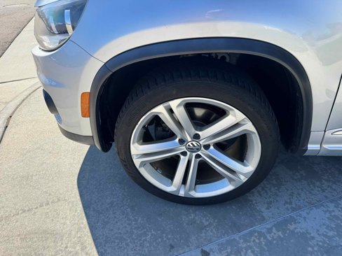 Used 2016 Volkswagen Tiguan R-Line image 14