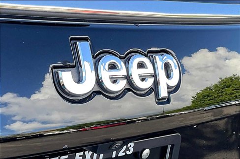Used 2022 Jeep Compass Latitude image 8