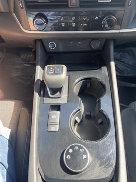 Used 2021 Nissan Rogue S image 18