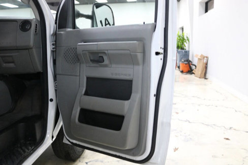 Used 2014 Ford E-150 and Econoline 150 w/ Power Group image 29