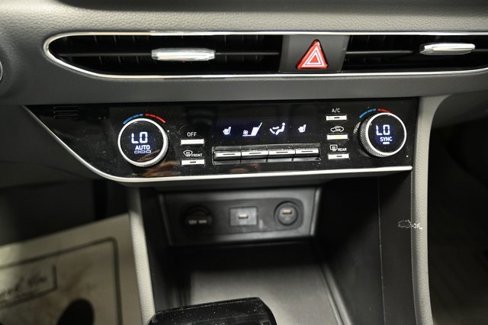 Used 2023 Hyundai Sonata SEL w/ Preferred Accessory Package image 18