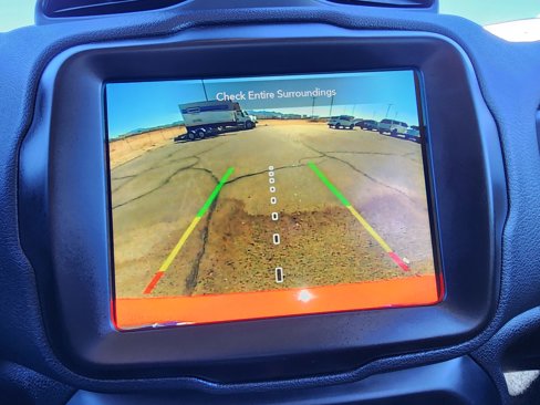 Used 2023 Jeep Renegade Latitude image 23