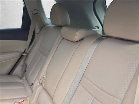 Used 2016 Nissan Rogue SL w/ SL Premium Package image 19