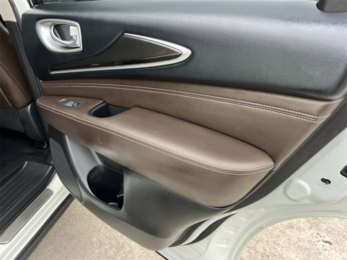 Used 2020 INFINITI QX60 Luxe w/ Essential Package image 14
