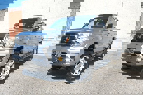 Used 2015 Toyota Tacoma PreRunner w/ SR5 Package image 1
