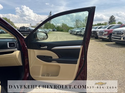 Used 2015 Toyota Highlander XLE image 85