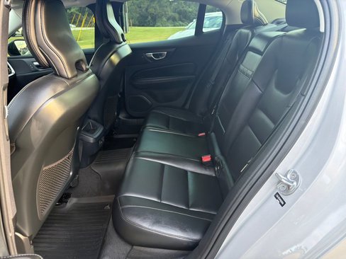 Certified 2023 Volvo S60 B5 Core image 29
