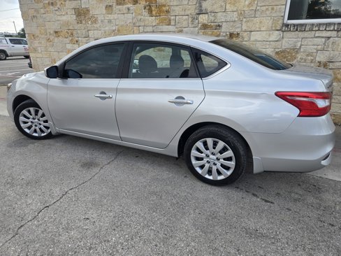 Used 2016 Nissan Sentra S image 3