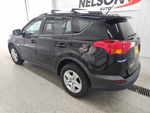 Used 2013 Toyota RAV4 LE image 8